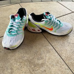 Women’s Nike Torch 4. Size 6.5
